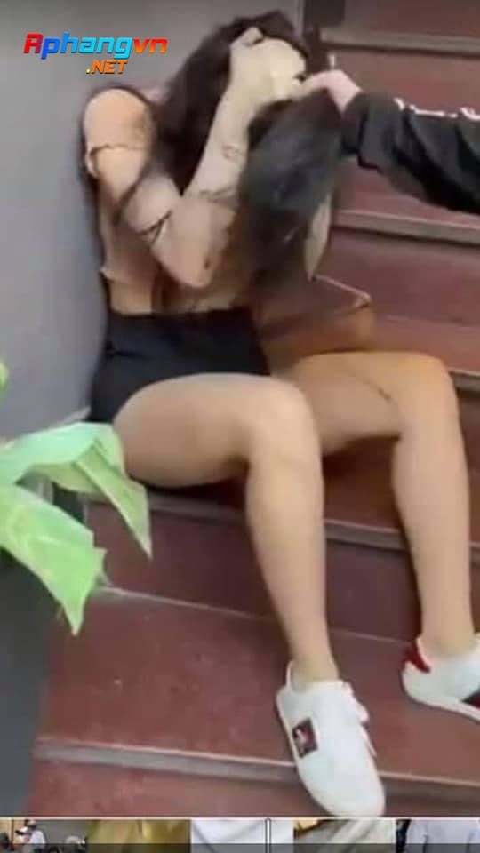 Lê Phương Anh bị đánh ghen 3.jpg