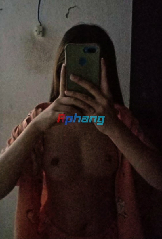 715446.jpg