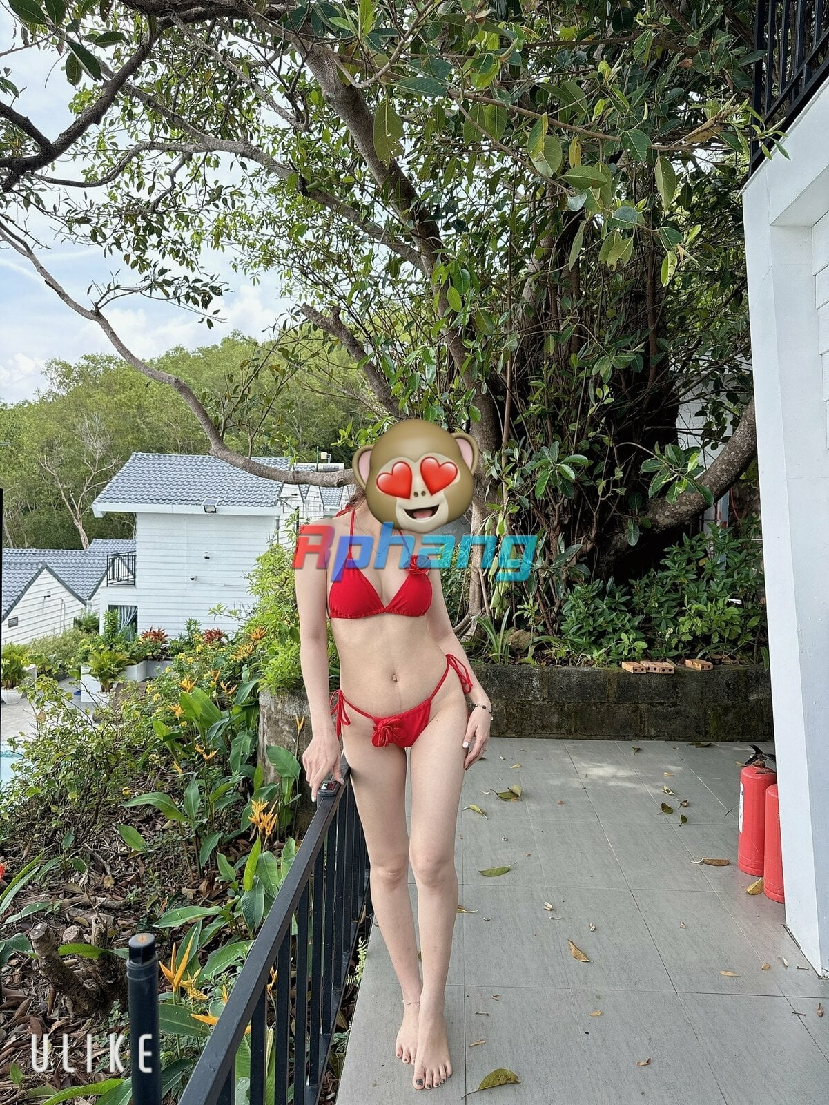 beauty_1728272370302.jpeg