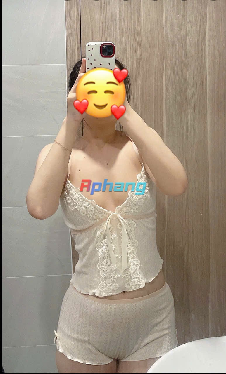 733704f7eada5e8407cb.jpg