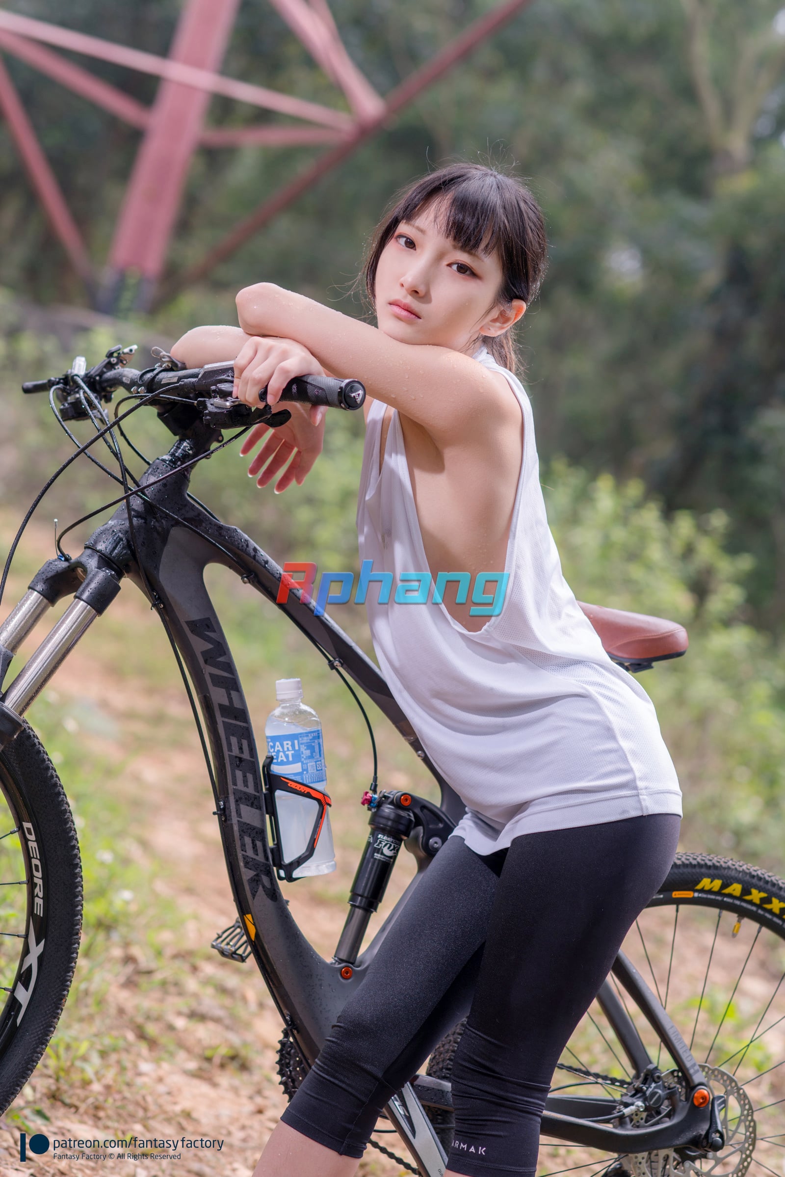 Fantasy Factory - 小丁 (Xiao Ding) - Mountain Bike (13).jpg